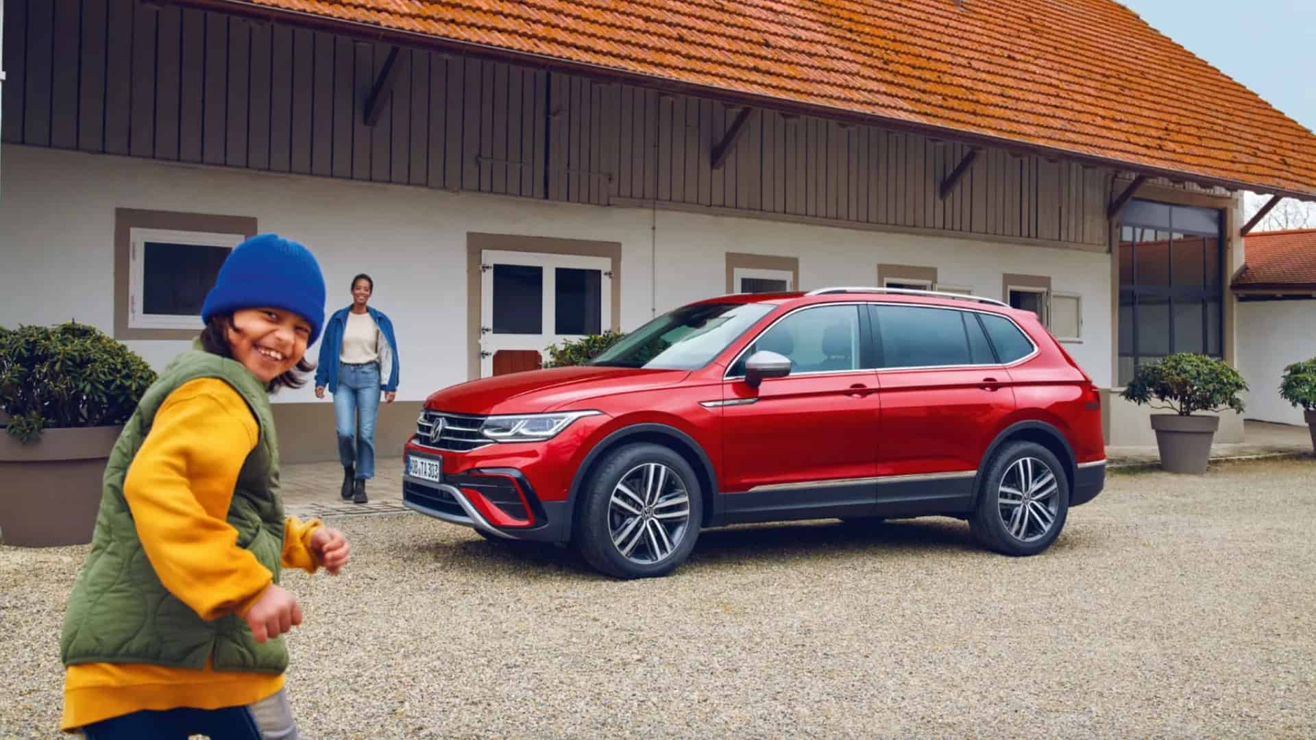 Volkswagen Tiguan Platinum – TẶNG NGAY 100% Phí Trước Bạ và Camera hành trình Vietmap.